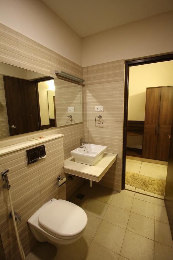 Vels Hotel Pondicherry Luaran gambar
