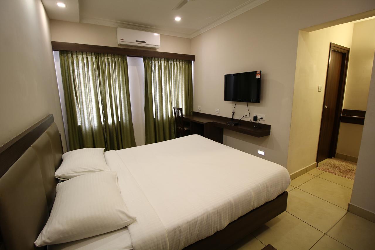 Vels Hotel Pondicherry Luaran gambar